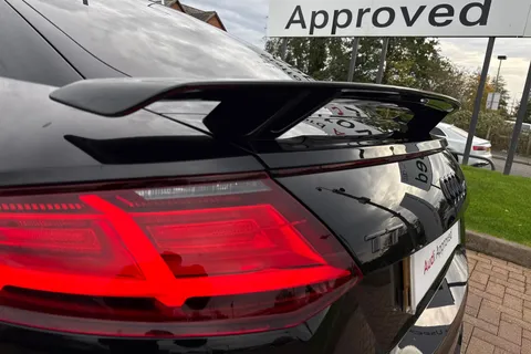 36 of 61 for Audi TT Coup- Black Edition 40 TFSI 197 PS S tronic