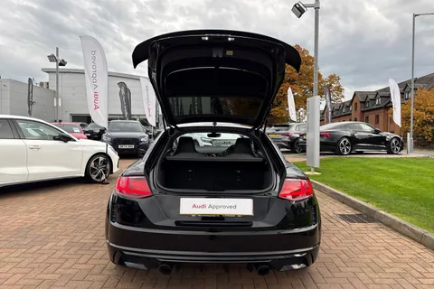 38 of 61 for Audi TT Coup- Black Edition 40 TFSI 197 PS S tronic