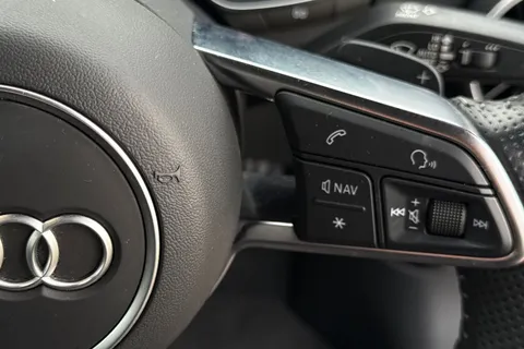 47 of 61 for Audi TT Coup- Black Edition 40 TFSI 197 PS S tronic