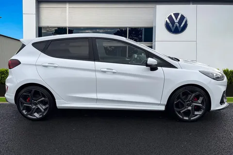 MT23VVH Ford Fiesta 1.5T EcoBoost ST-3 Euro 6 (s/s) 5dr Thumbnail #4