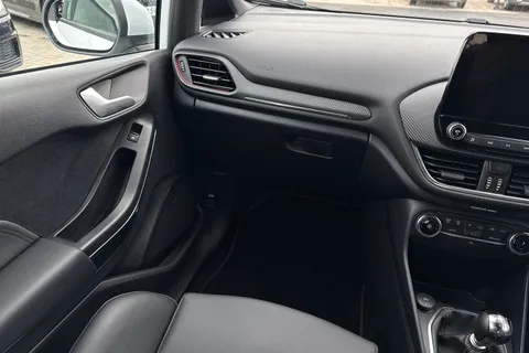 MT23VVH Ford Fiesta 1.5T EcoBoost ST-3 Euro 6 (s/s) 5dr Thumbnail #20