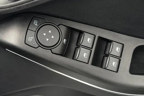 MT23VVH Ford Fiesta 1.5T EcoBoost ST-3 Euro 6 (s/s) 5dr Thumbnail #21