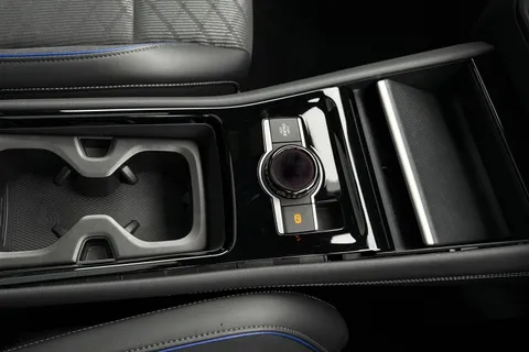 KP25RJZ Volkswagen Tiguan 2.0 TDI R-Line 5dr DSG **PAN ROOF+TOW BAR+IQ HEADLIGHTS+DRIVER ASSIST PACK* Thumbnail #21