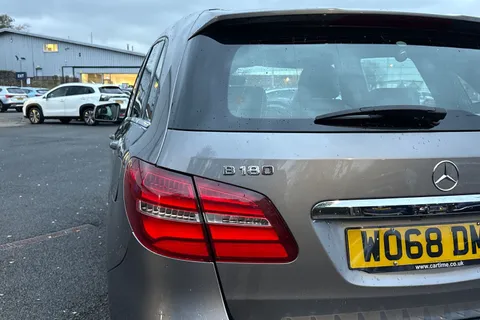 WO68DMX Mercedes-Benz B Class B180 Exclusive Edition Plus 5dr Auto Thumbnail #11