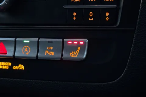 WO68DMX Mercedes-Benz B Class B180 Exclusive Edition Plus 5dr Auto Thumbnail #41