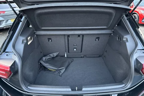 DC25NJE Volkswagen ID.3 150kW Match Pro S 77kWh 5dr Auto | Panoramic Glass Roof  | Ambient Lighting Thumbnail #7