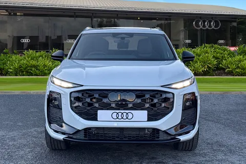 Audi Q3 1.5 e-hybrid Launch Edition S Tronic Euro 6 (s/s) 5dr 26kWh Thumbnail #6