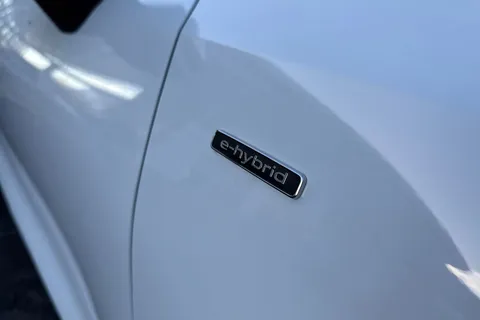 Audi Q3 1.5 e-hybrid Launch Edition S Tronic Euro 6 (s/s) 5dr 26kWh Thumbnail #27