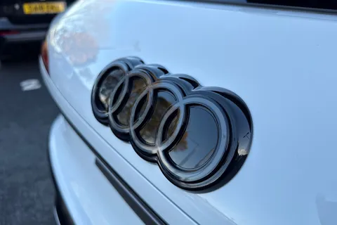 Audi Q3 1.5 e-hybrid Launch Edition S Tronic Euro 6 (s/s) 5dr 26kWh Thumbnail #31