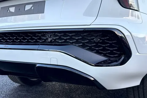 Audi Q3 1.5 e-hybrid Launch Edition S Tronic Euro 6 (s/s) 5dr 26kWh Thumbnail #32