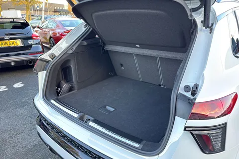 Audi Q3 1.5 e-hybrid Launch Edition S Tronic Euro 6 (s/s) 5dr 26kWh Thumbnail #35