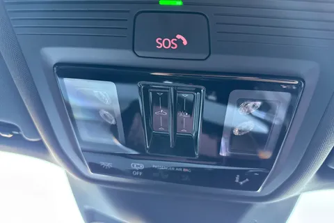 Audi Q3 1.5 e-hybrid Launch Edition S Tronic Euro 6 (s/s) 5dr 26kWh Thumbnail #57