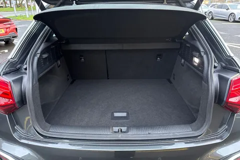 WF21VFB Audi Q2 S line 35 TDI quattro 150 PS S tronic Thumbnail #7