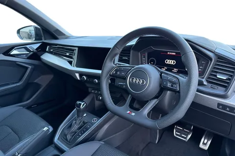  Audi A1 1.0 TFSI 30 Black Edition Sportback S Tronic Euro 6 (s/s) 5dr Thumbnail #14