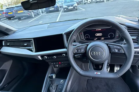  Audi A1 1.0 TFSI 30 Black Edition Sportback S Tronic Euro 6 (s/s) 5dr Thumbnail #18