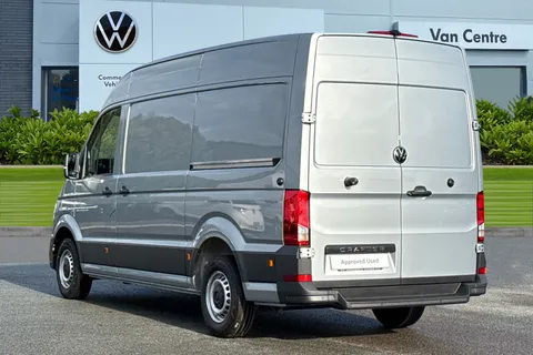 DE75XNP Volkswagen Crafter CR35 Commerce Plus MWB 140 PS Automatic FWD - MY25/LED's/Camera/Alloys Thumbnail #3
