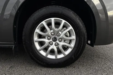 DE75LTT Volkswagen Transporter 2.0 TDI 110 Commerce Pro Van Thumbnail #10