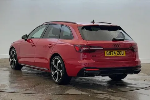 GN74ZCU Audi A4 Avant Avant Black Edition 40 TFSI  204 PS S tronic Thumbnail #3