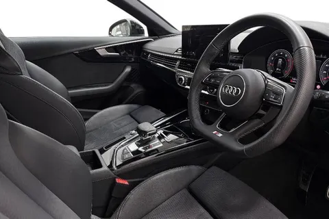 GN74ZCU Audi A4 Avant Avant Black Edition 40 TFSI  204 PS S tronic Thumbnail #6