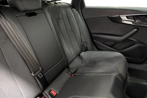 GN74ZCU Audi A4 Avant Avant Black Edition 40 TFSI  204 PS S tronic Thumbnail #9