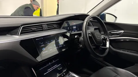 2 of 10 for Audi e-tron 50 Technik Auto quattro 5dr 71.2kWh (11kW Charger)