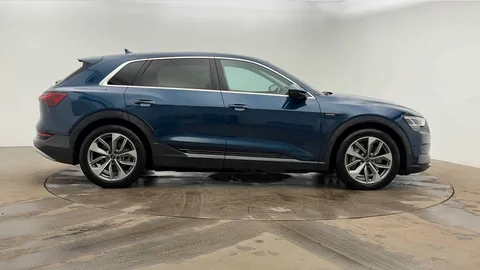 4 of 10 for Audi e-tron 50 Technik Auto quattro 5dr 71.2kWh (11kW Charger)