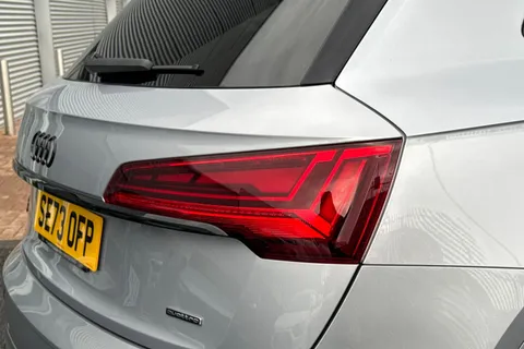 SE73OFP Audi Q5 Black Edition 45 TFSI quattro 265 PS S tronic Thumbnail #9