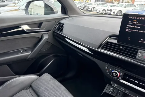 SE73OFP Audi Q5 Black Edition 45 TFSI quattro 265 PS S tronic Thumbnail #21