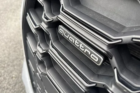 SE73OFP Audi Q5 Black Edition 45 TFSI quattro 265 PS S tronic Thumbnail #27