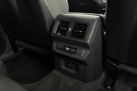 SE73OFP Audi Q5 Black Edition 45 TFSI quattro 265 PS S tronic Thumbnail #46