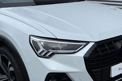 DN25FYT Audi Q3 Black Edition 35 TFSI 150 PS S tronic Thumbnail #10