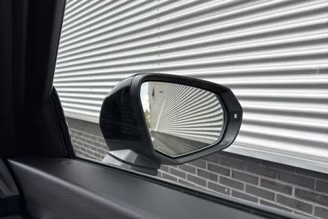 DN25FYT Audi Q3 Black Edition 35 TFSI 150 PS S tronic Thumbnail #22