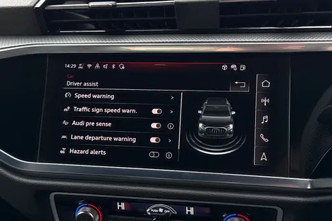 DN25FYT Audi Q3 Black Edition 35 TFSI 150 PS S tronic Thumbnail #35