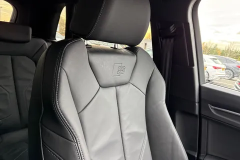 DN25FYT Audi Q3 Black Edition 35 TFSI 150 PS S tronic Thumbnail #54