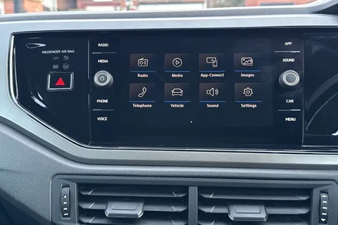 17 of 48 for Volkswagen Polo 1.0 TSI SE Euro 6 (s/s) 5dr