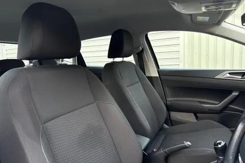 24 of 48 for Volkswagen Polo 1.0 TSI SE Euro 6 (s/s) 5dr