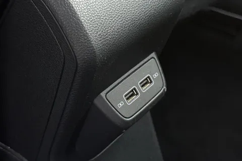 31 of 48 for Volkswagen Polo 1.0 TSI SE Euro 6 (s/s) 5dr