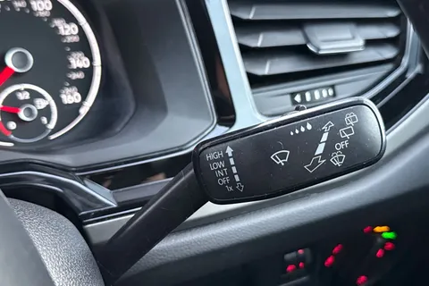 38 of 48 for Volkswagen Polo 1.0 TSI SE Euro 6 (s/s) 5dr