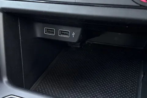 40 of 48 for Volkswagen Polo 1.0 TSI SE Euro 6 (s/s) 5dr