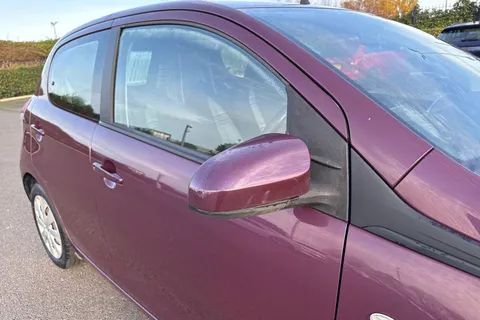 26 of 57 for PEUGEOT 108 1.0 Active 2 Tronic Euro 6 5dr