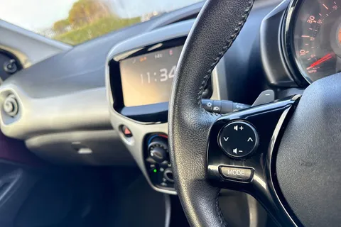 33 of 57 for PEUGEOT 108 1.0 Active 2 Tronic Euro 6 5dr