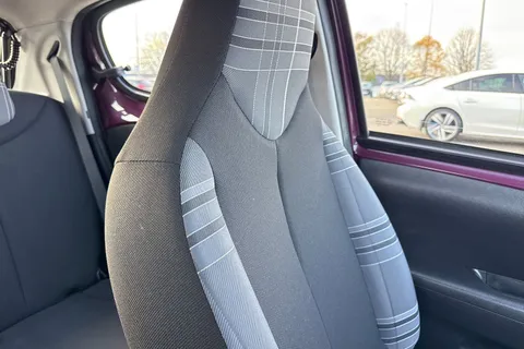 48 of 57 for PEUGEOT 108 1.0 Active 2 Tronic Euro 6 5dr