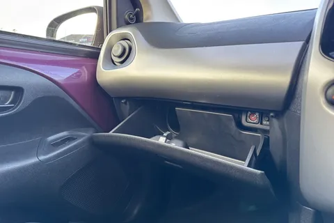 50 of 57 for PEUGEOT 108 1.0 Active 2 Tronic Euro 6 5dr