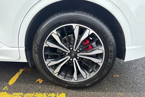 24 of 46 for FORD KUGA 1.5 EcoBlue ST-Line X 5dr