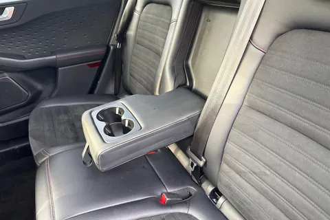 26 of 46 for FORD KUGA 1.5 EcoBlue ST-Line X 5dr