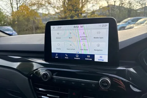 32 of 46 for FORD KUGA 1.5 EcoBlue ST-Line X 5dr