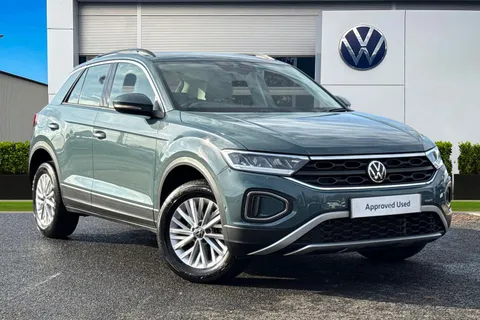 1 of 47 for VOLKSWAGEN T-ROC 1.5 TSI Life 5dr