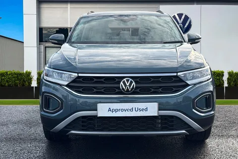 6 of 47 for VOLKSWAGEN T-ROC 1.5 TSI Life 5dr