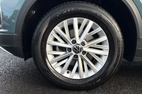 12 of 47 for VOLKSWAGEN T-ROC 1.5 TSI Life 5dr