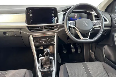 18 of 47 for VOLKSWAGEN T-ROC 1.5 TSI Life 5dr